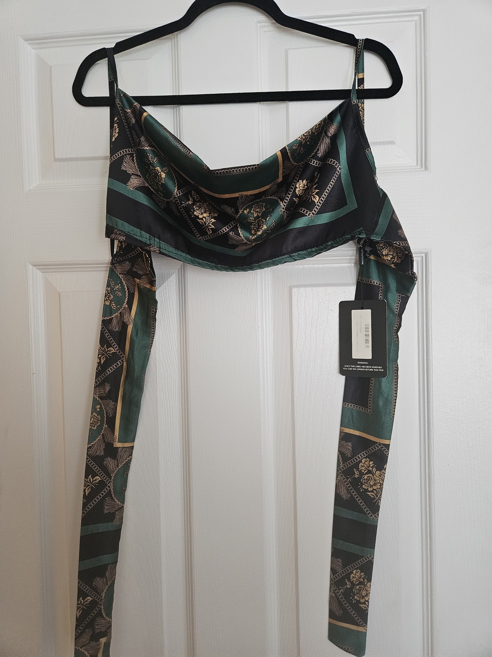 NWT PrettyLittleThing Satin Scarf Style Crop Top. Size L.
